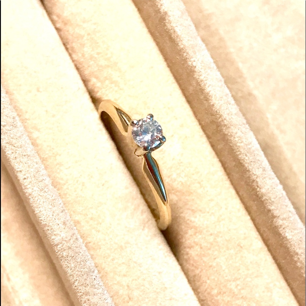 Round Cut Solitaire Diamond Ring 💍 14K Gold 0.23CTW